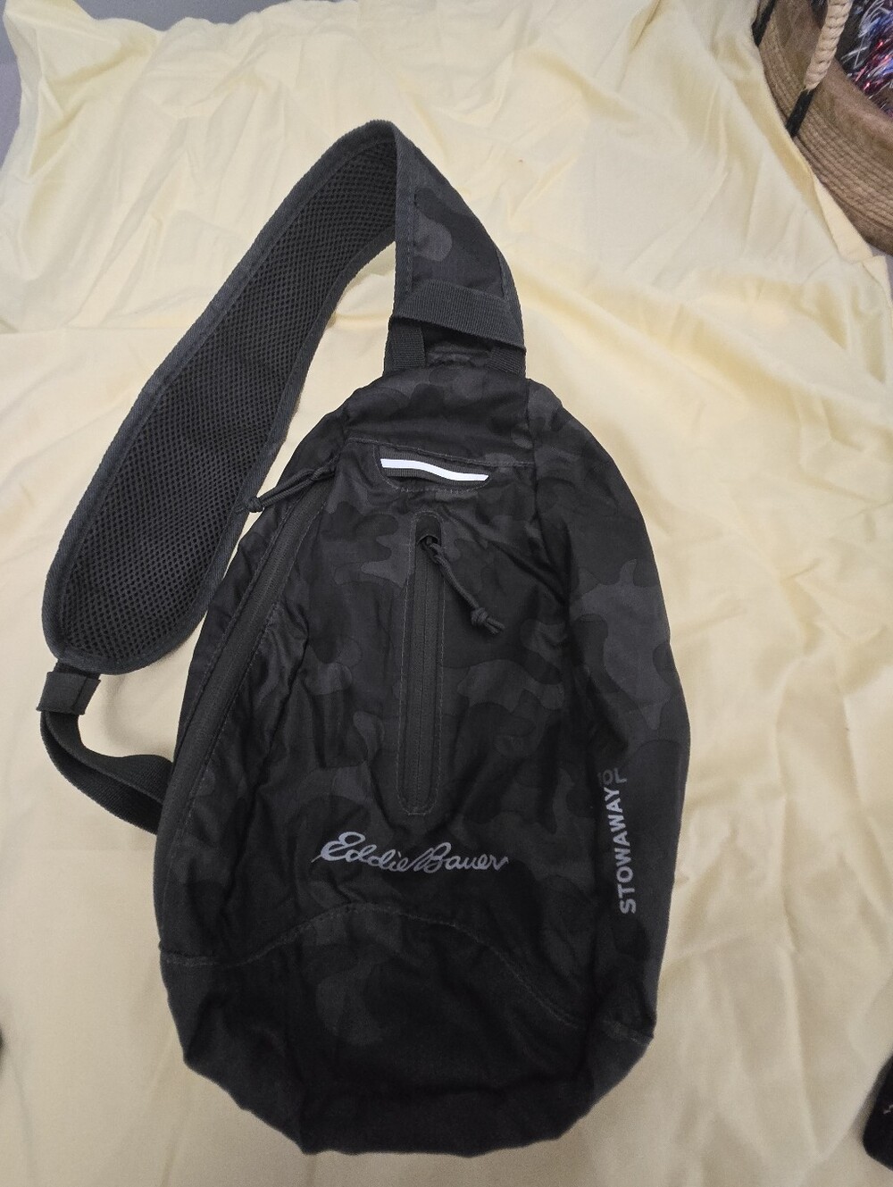 Eddie Bauer Stowaway 10L Sling Daypack Ultralight Nylon Camo Print
